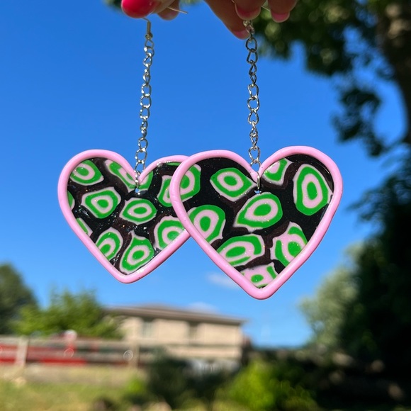 Handmade Psychedelic Polymer Clay Heart Statement Earrings - Picture 14 of 17